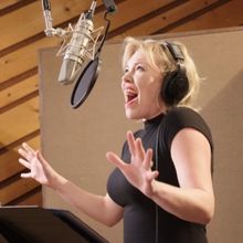 Video: Robyn Hurder Sings 'Let Me Be Your Star' From SMASH on Broadway