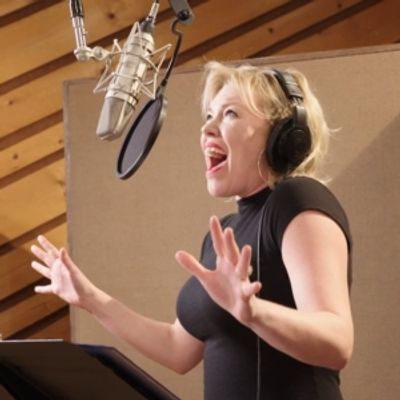 Video: Robyn Hurder Sings 'Let Me Be Your Star' From SMASH on Broadway