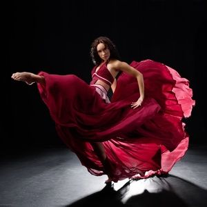 Ballet Hispánico's MUJERES: Women in Motion Celebrates Women Choreographers