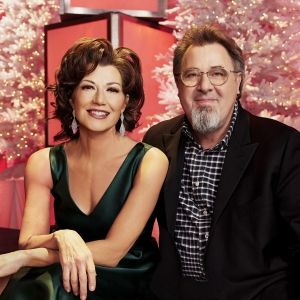 Vince Gill and Amy Grant Release 'When I Think of Christmas'