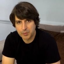 VIDEO: Demetri Martin Answers Questions on THE LATE LATE SHOW WITH JAMES CORDEN