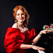 Alicia Witt Releases Holiday Single 'I Think I’m Spending Christmas with You'