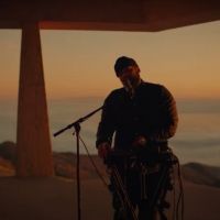 VIDEO: Sam Dew Performs 'DJ' on JIMMY KIMMEL LIVE!