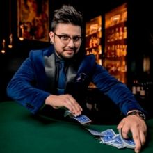 BWW Review: THE SIGNATURE SHOW Enchants Audiences at The Chicago Magic Lounge