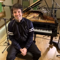 Dominic Ferris Collaborates With Dame Shirley Bassey On Her New Album