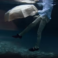 GLASWING Unveils New Single 'Yesterday, I Lost a Day'