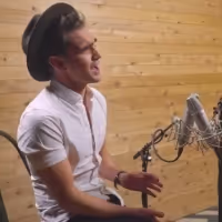 VIDEO: Dan DeLuca and Amber Ardolino Release 'Peer Pressure' Music Video Video