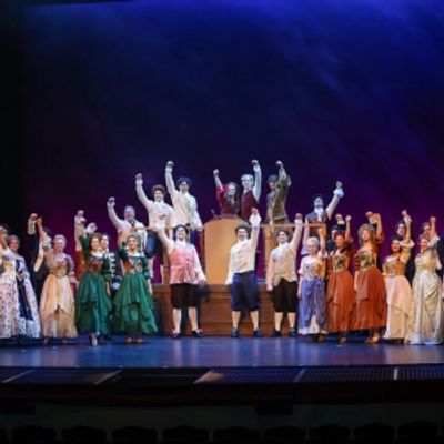 Review: Music Theatre West&rsquo;s THE SCARLET PIMPERNEL is Grand