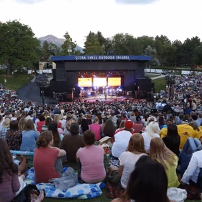 Review: Lauren Alaina Kicked Off the SCERA Shell Season
