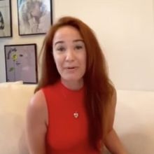 Video: Watch the Cast of HARMONY Wish Barry Manilow a Happy Birthday