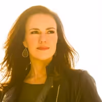 VIDEO: Georgia Stitt Releases New Song 'STOP' Featuring Sutton Foster