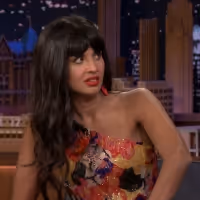 VIDEO: Watch THE GOOD PLACE Star Jameela Jamil Talk About Exposing Herself to Daniel… Video