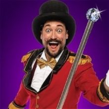 Review: EDINBURGH 2024: THE GREATEST MAGIC SHOW, Assembly George Square Gardens