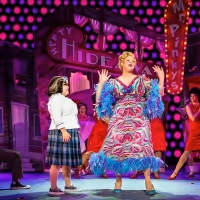 BWW Review: HAIRSPRAY at National Theatre