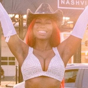 Reyna Roberts Releases Her Debut Album 'Bad Girl Bible, Vol 1'