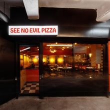 Review: SEE NO EVIL PIZZA in Times Square-Fantastic