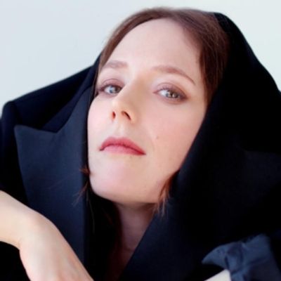 EDINBURGH 2023: Review: FREYA PARKER: IT AIN'T EASY BEING CHEEKY, Pleasance Courtyard