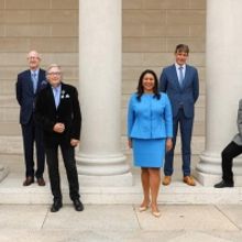 Michael Tilson Thomas Named Officer In The Ordre Des Arts Et Des Lettres