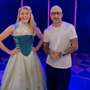 Video: Backstreet Boy AJ McLean Visits & JULIET and Sings 'I Want It That Way' With…