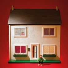 BWW Review: ME AND MY SISTER TELL EACH OTHER EVERYTHING, Tron Theatre, Glasgow