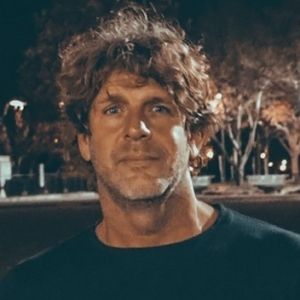 Billy Currington Releases New Single 'Anchor Man'