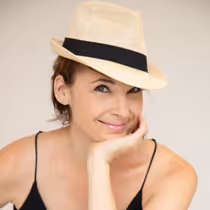 Chryssie Whitehead to Headline Mental Health Awareness Day Cabaret at The Green Room 42