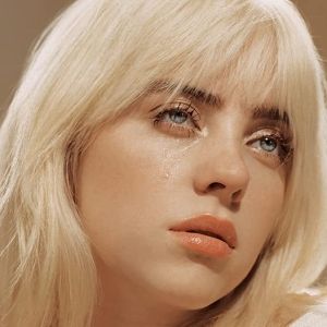 Oscar-Winner Billie Eilish Felt Like A 'Failure' Seeing MATILDA On Broadway