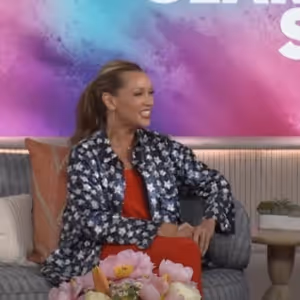 Video: Vanessa Williams Talks Singing New Elton John Songs in THE DEVIL WEARS PRADA