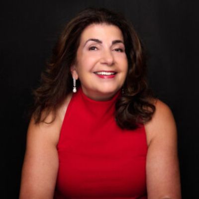 Maria Corsaro to Present LOVE MAKES THE CHANGES at Pangea