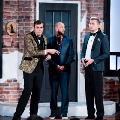 Review: CLUED IN: TRAVEL CAN BE MURDER at The Second City