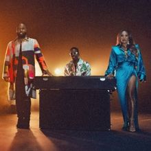 Video: Louis York & Tamia Perform 'Three Little Words' on TAMRON HALL