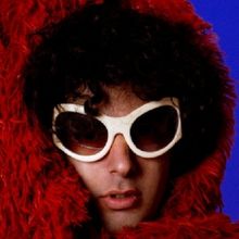 Bad Tuner to Release 'look at me but through me' EP