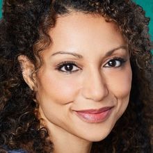 Interview: A Comforting Sabrina Sloan's Making Full Circles With A CHRISTMAS STORY