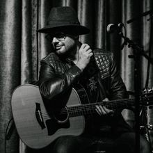 Guitarist Dave Hanson Returns To The Stage At Blues Bar In Harrogate For First Live P