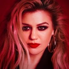 Kelly Clarkson Shares 'Queen of the Night' From 'Kellyoke' EP