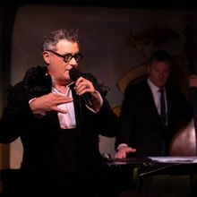 Review: Isaac Mizrahi's I KNOW EVERYBODY at Café Carlyle Is a Hilarious Escape