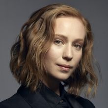 The Den Theatre Announces HACKS star Hannah Einbinder On The Heath Mainstage