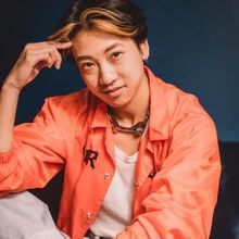 Interview: Jes Tom of JES TOM - LESS LONEY TOUR at Parkway Theater