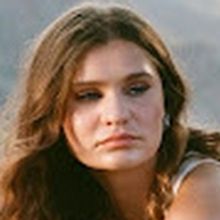 Chloe Wilder Releases New Single 'House By The Water'