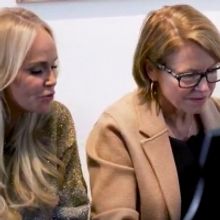VIDEO: Kristin Chenoweth Sings 'Somewhere Over the Rainbow' Accompanied by Katie Cour