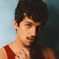 Omar Apollo Shares New Song '3 Boys'