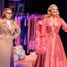 Photos: First Look at Betsy Wolfe in DEATH BECOMES HER