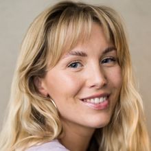 CINDERELLA'S REVENGE to Star Lauren Staerck & Natasha Henstridge