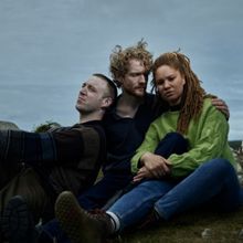 Cast Set for THE BEACON at The Everyman