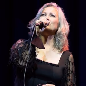 Review: Linda Eder Captivates the Crowd at 54 Below