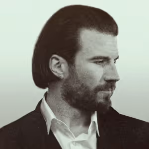 Sam Hunt Releases New Song 'Locked Up'