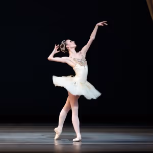 Interview: Ballerina Mackenzie Richter Tells BroadwayWorld About the Magic and…