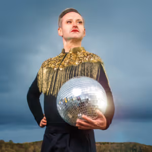 Darren Brownlie Will Star in Andy McGregor's CROCODILE ROCK in Glasgow and Edinburgh…