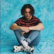 Emile Releases New Single 'Pale Imitation'