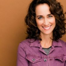 Actress Beth Kennedy Talks The Troubadour Theater Co.'s  A CHRISTMAS CAROLE KING